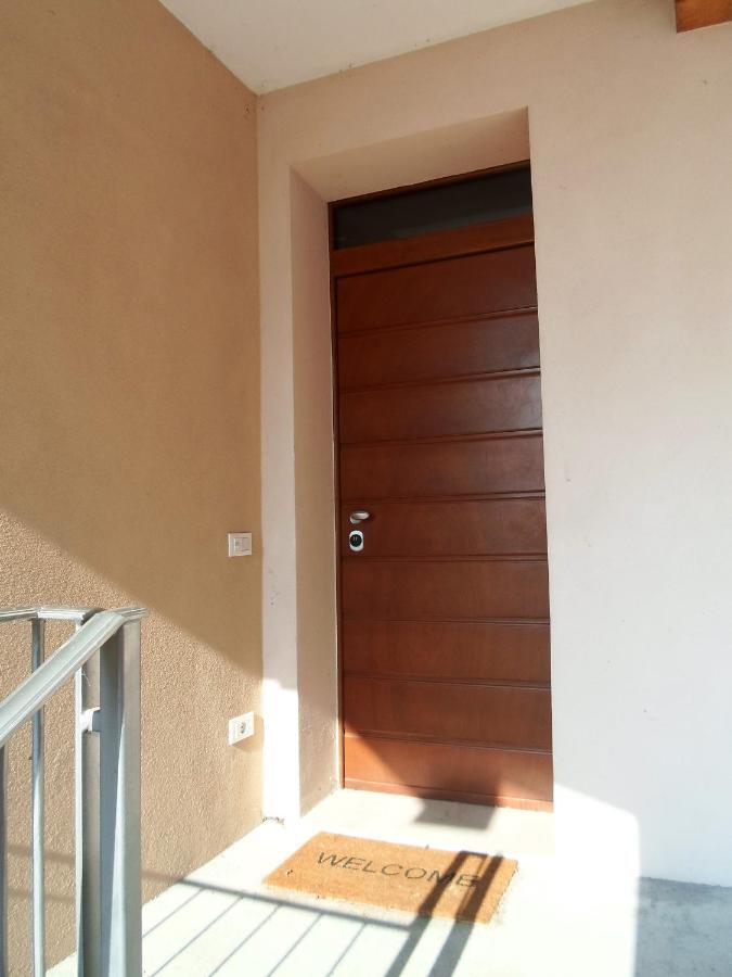 Casa Ines Apartment Лонато Екстериор снимка